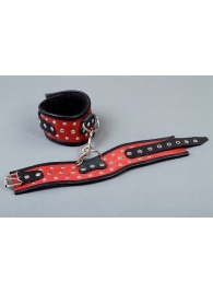 Фигурные красно-чёрные наручники с клёпками - Подиум - купить с доставкой в Тюмени
