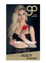 Пластиковая метелочка с красными пёрышками Small Feather Tickler - 32 см. - Blush Novelties - купить с доставкой в Тюмени