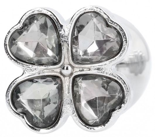Серебристая анальная пробка с прозрачными кристаллами в форме клевера - 8,2 см. - Shots Media BV - купить с доставкой в Тюмени