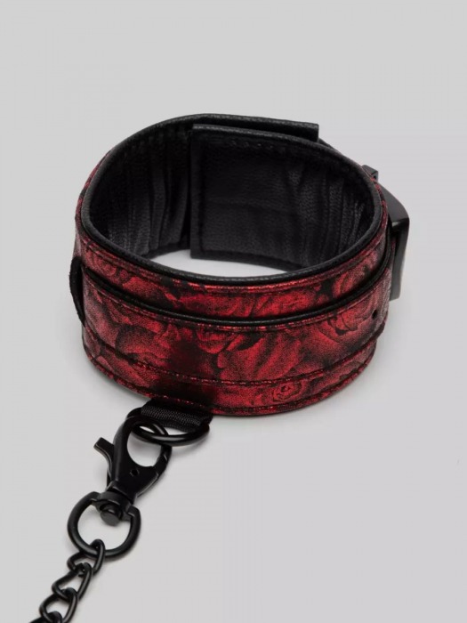 Красно-черные оковы Reversible Faux Leather Ankle Cuffs - Fifty Shades of Grey - купить с доставкой в Тюмени