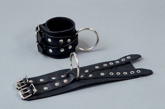 Чёрные кожаные наручники  Крест - Подиум - купить с доставкой в Тюмени