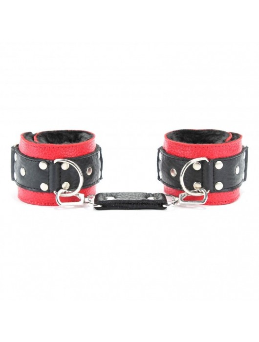 Красно-чёрные кожаные наручники с меховым подкладом - БДСМ Арсенал - купить с доставкой в Тюмени