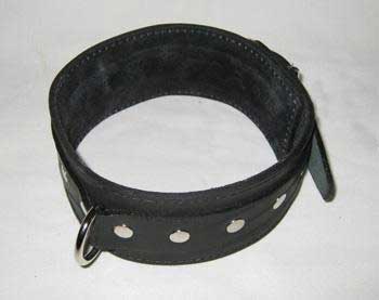Кожаный ошейник чёрного цвета с кольцом для поводка - Подиум - купить с доставкой в Тюмени