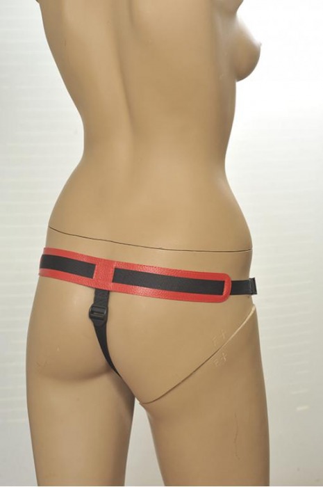 Красно-черные трусики с плугом Kanikule Strap-on Harness Anatomic Thong - Kanikule - купить с доставкой в Тюмени